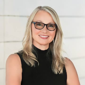 Socialtyze client portrait