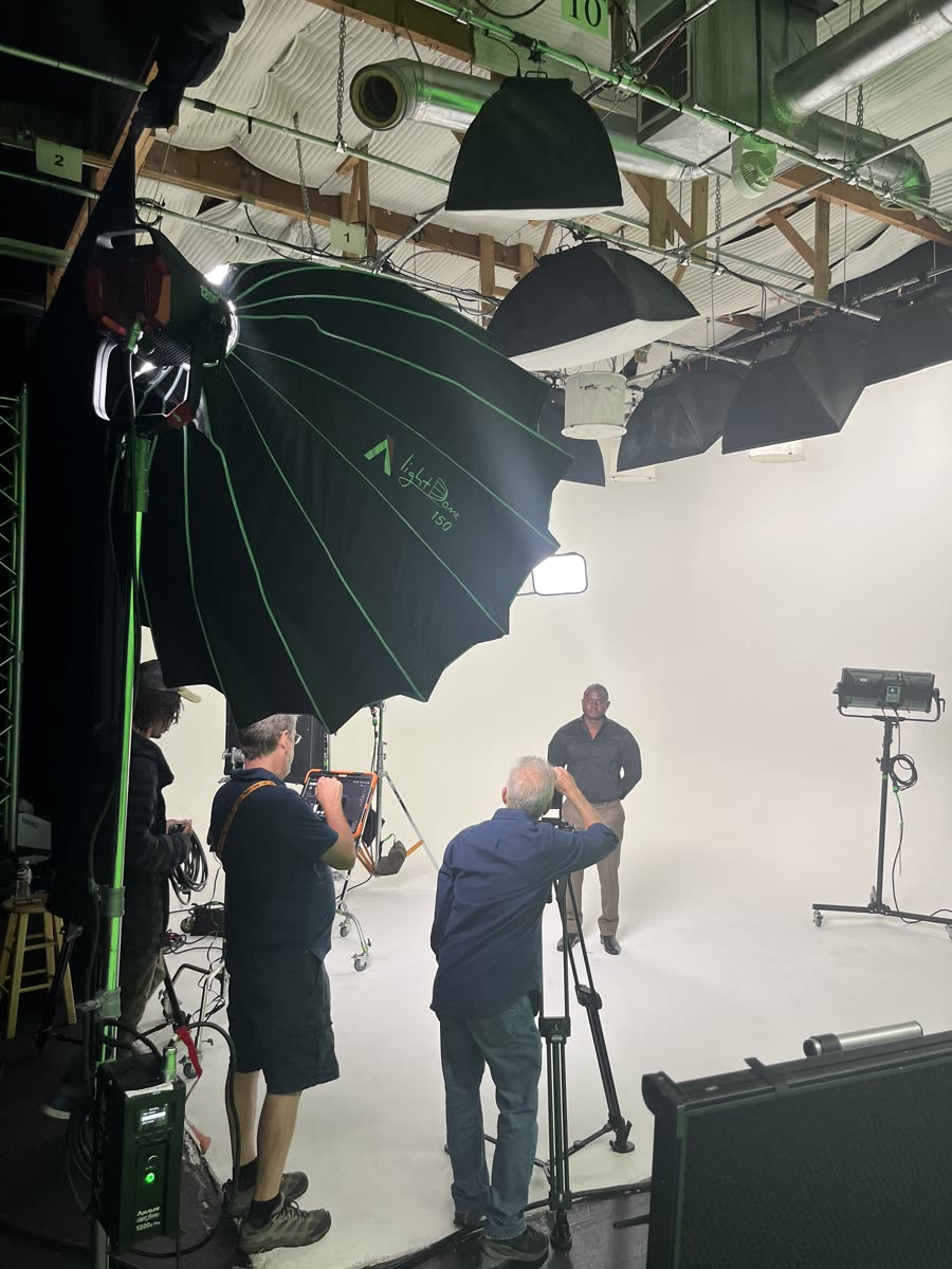 Behind the scenes at a Socialtyze studio shoot